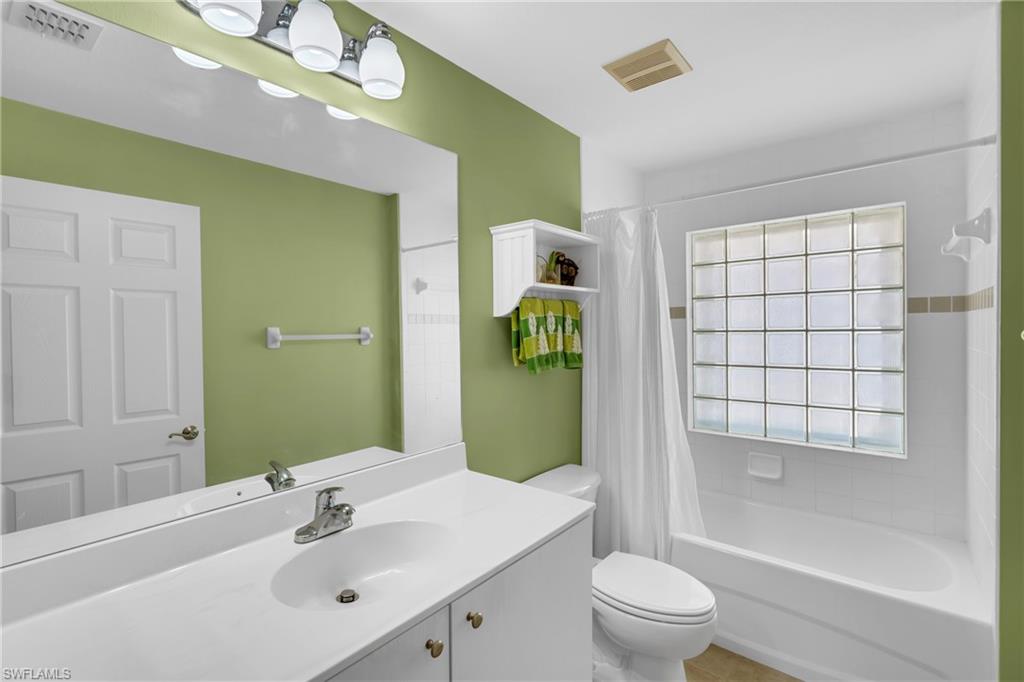 8832 Cascades Isle BLVD