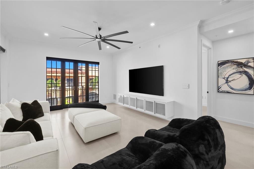 23191 Fashion Dr 8106