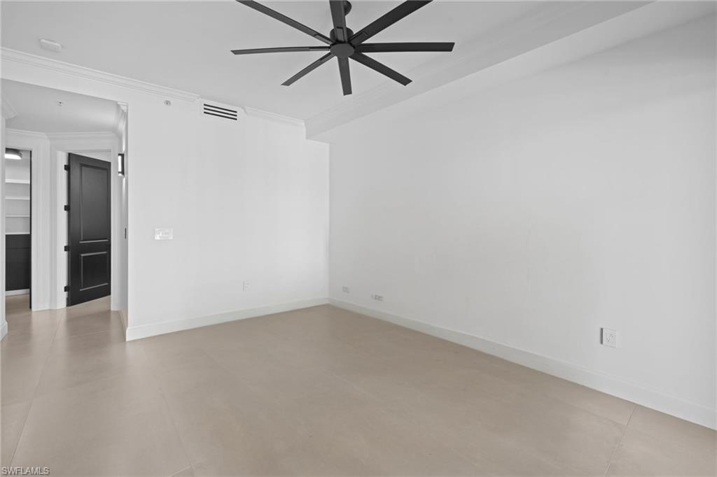 23191 Fashion Dr 8106