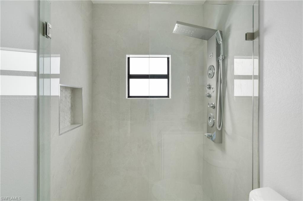 446-4448 24th ST SW