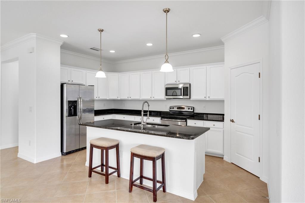 13606 Messino CT