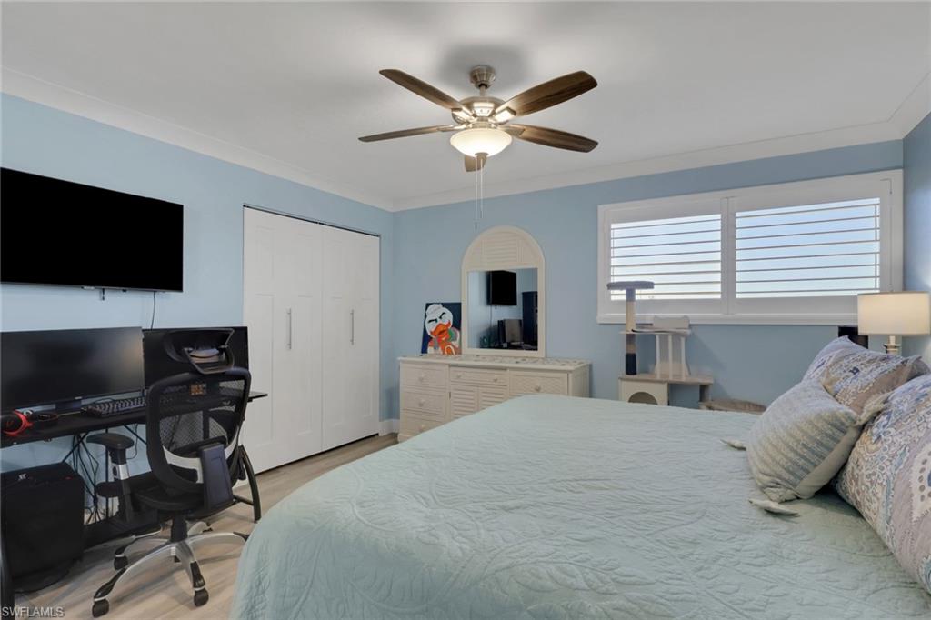 2121 Collier AVE 508