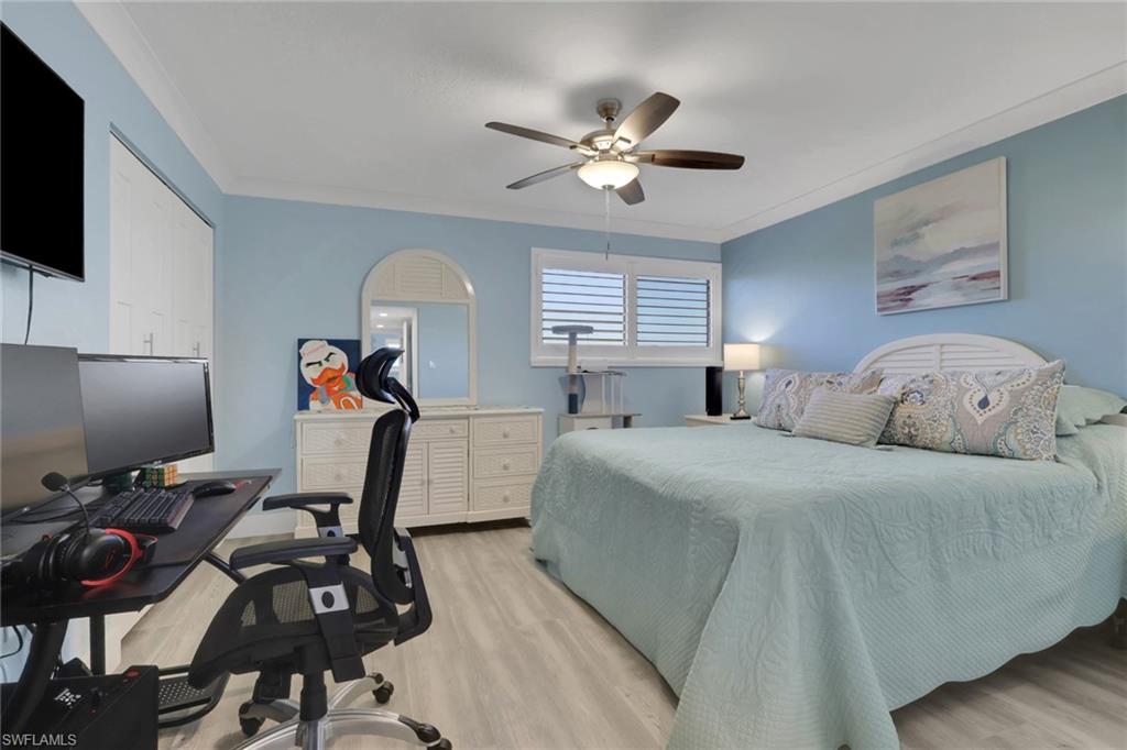 2121 Collier AVE 508