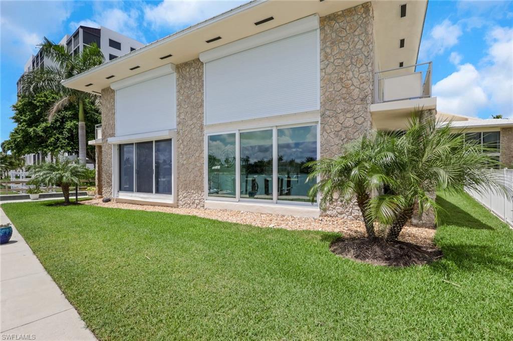 2500 Gulf Shore BLVD N S10