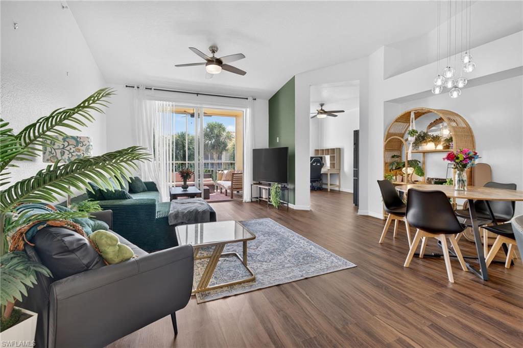 20254 Royal Villagio CT 203