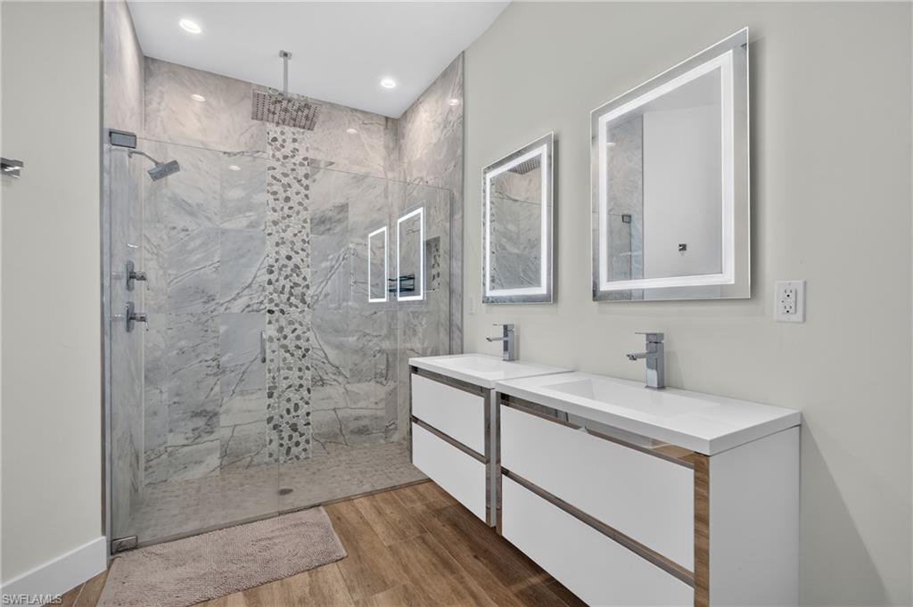 24476 Mountain View DR