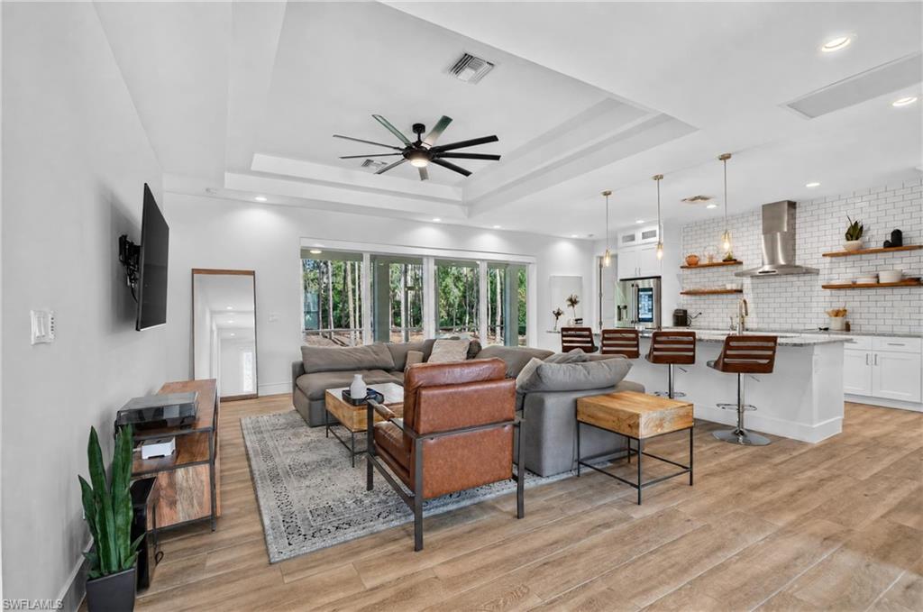 24476 Mountain View DR