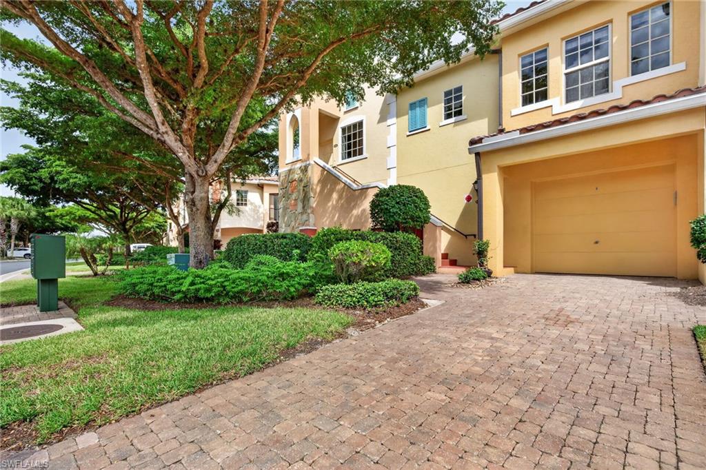8701 Piazza Del Lago CIR 202