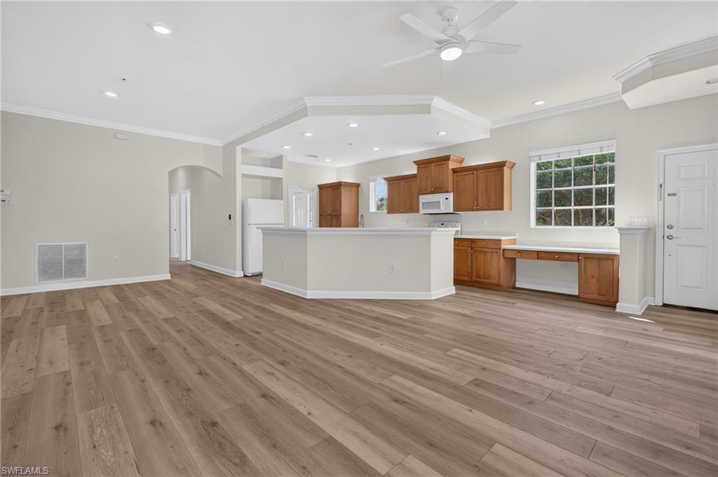 8701 Piazza Del Lago CIR 202