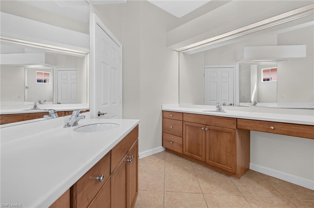 8701 Piazza Del Lago CIR 202
