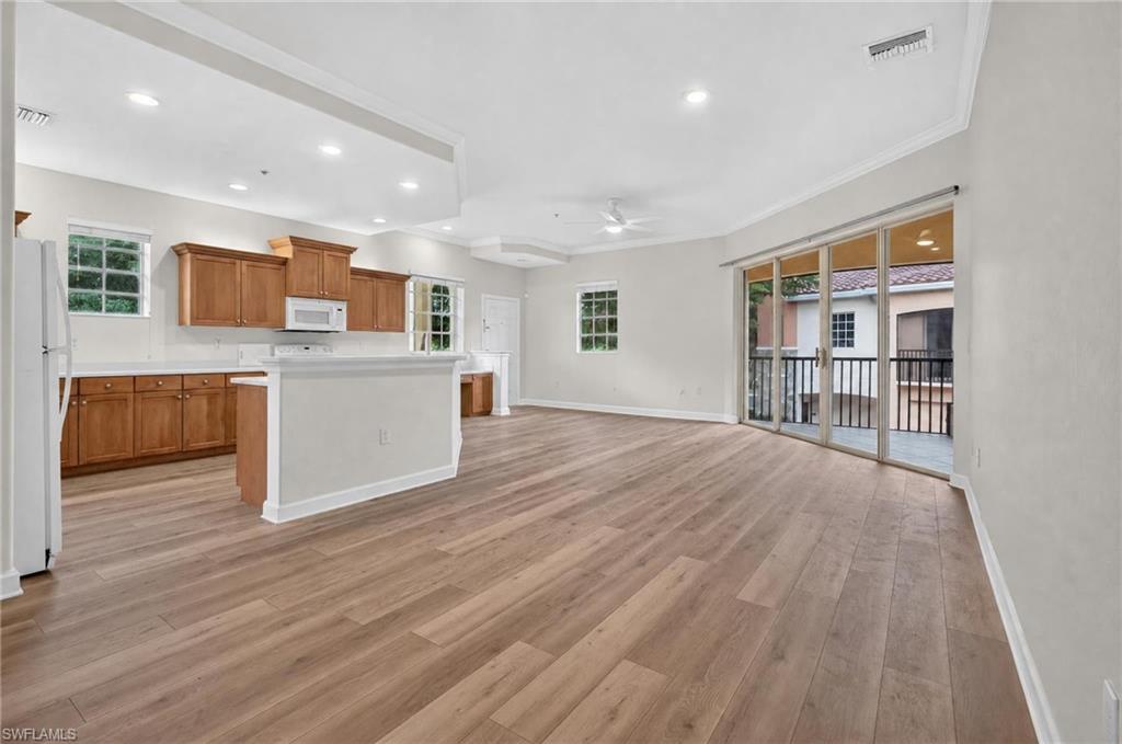 8701 Piazza Del Lago CIR 202