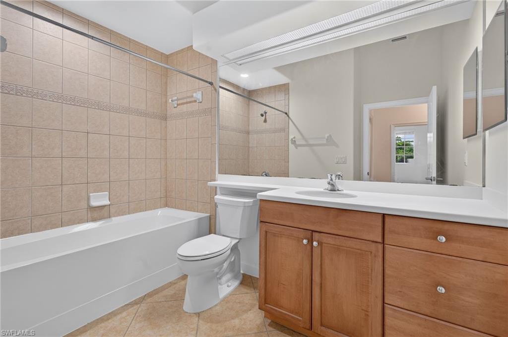 8701 Piazza Del Lago CIR 202