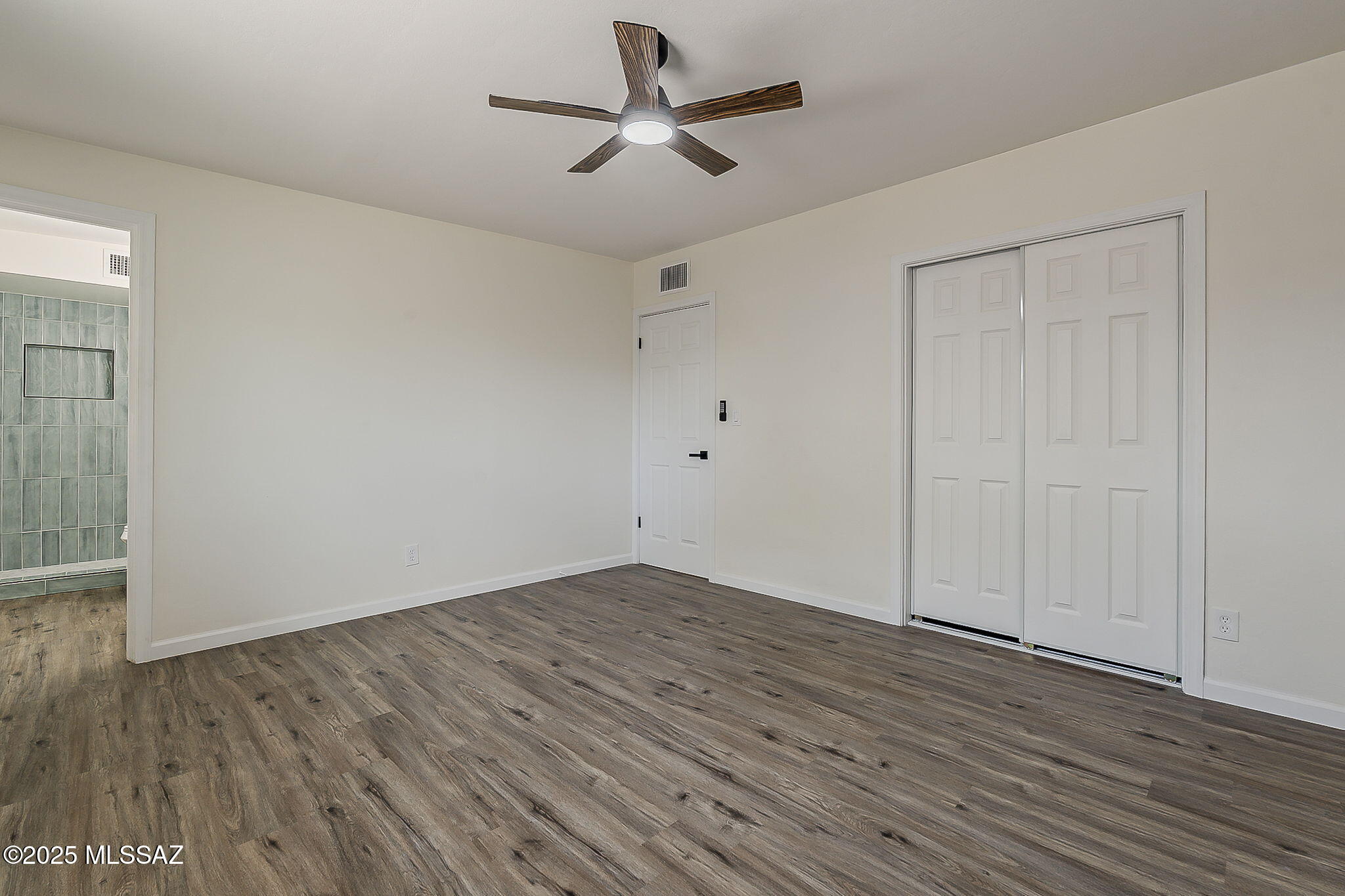 6833 E Calle Marte