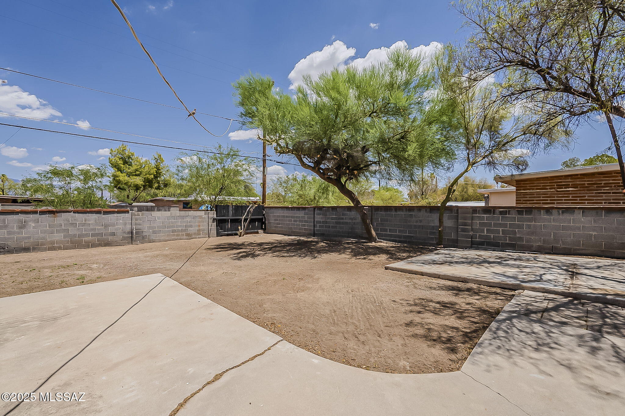 6833 E Calle Marte