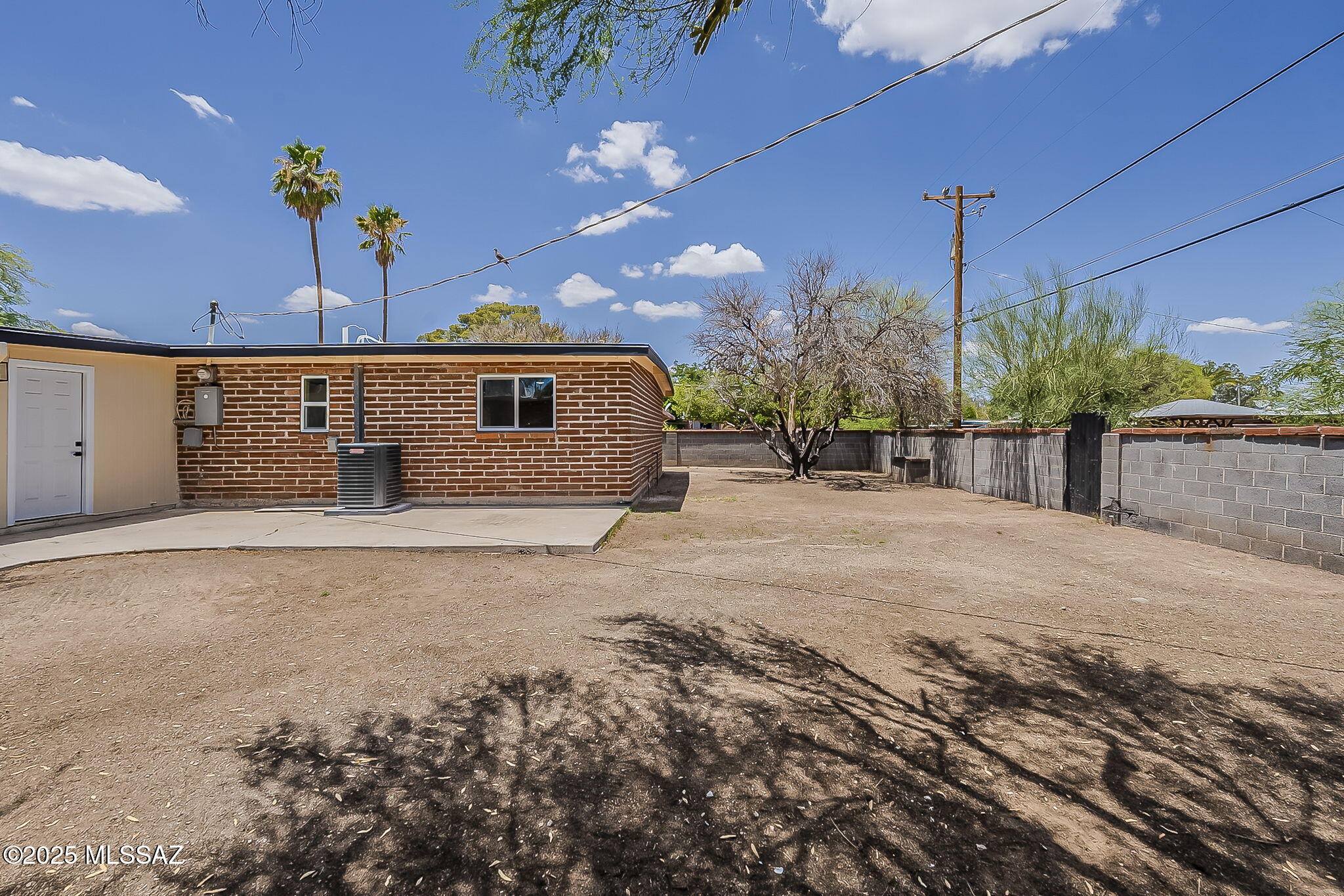 6833 E Calle Marte