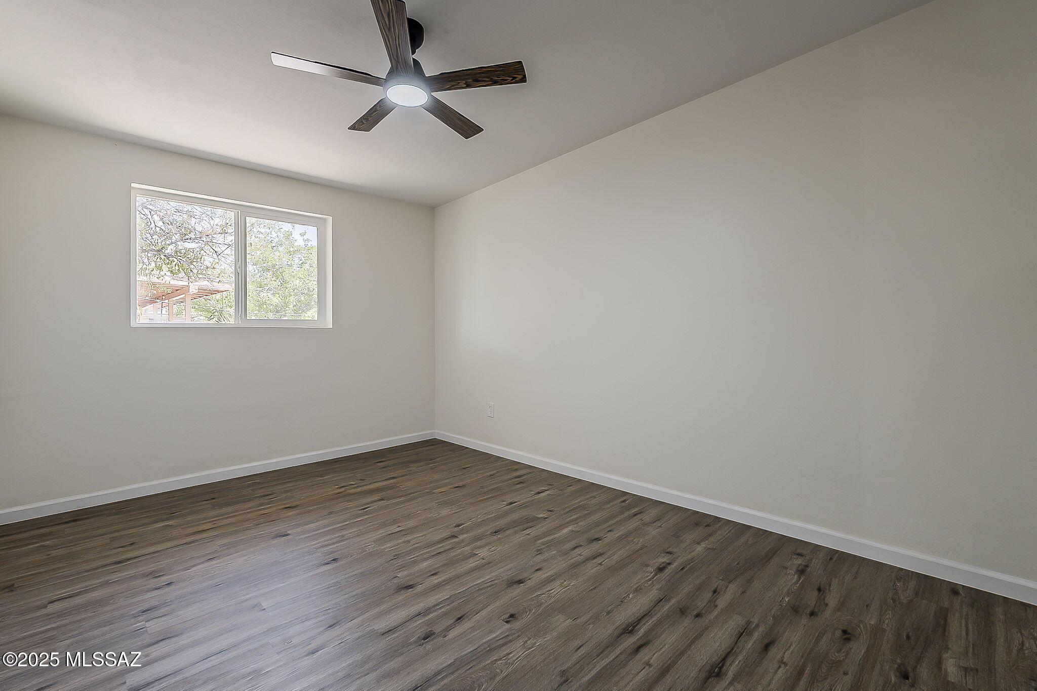 6833 E Calle Marte
