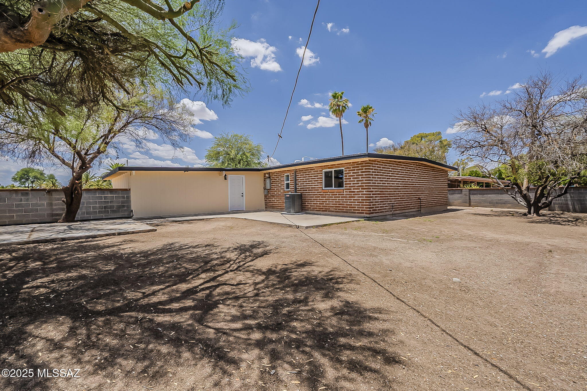 6833 E Calle Marte