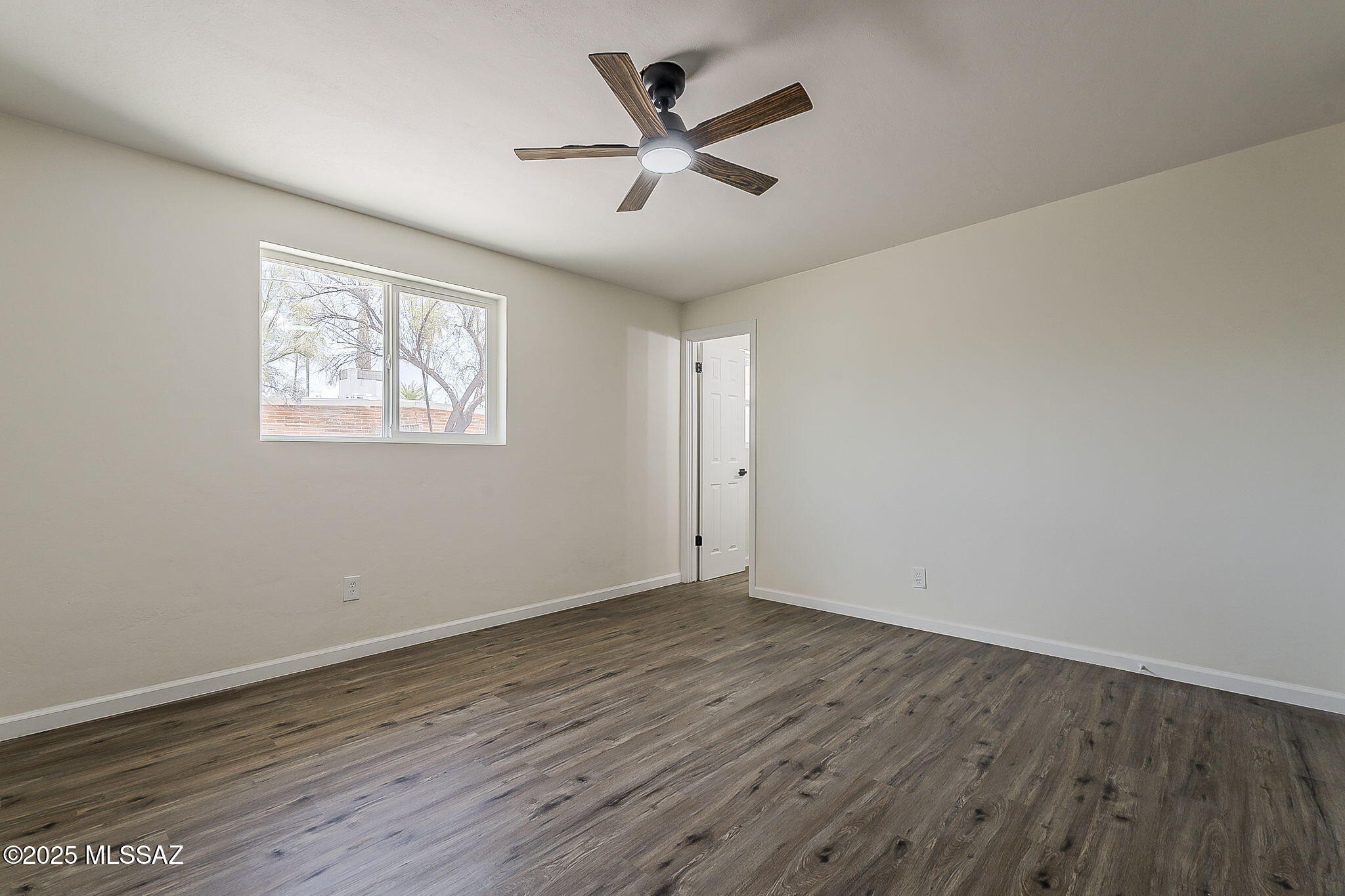 6833 E Calle Marte
