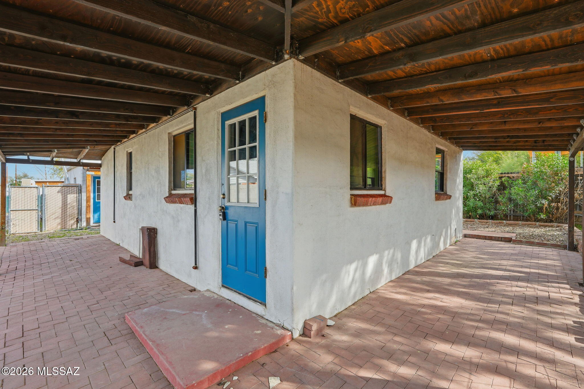 121 W Birdman Drive