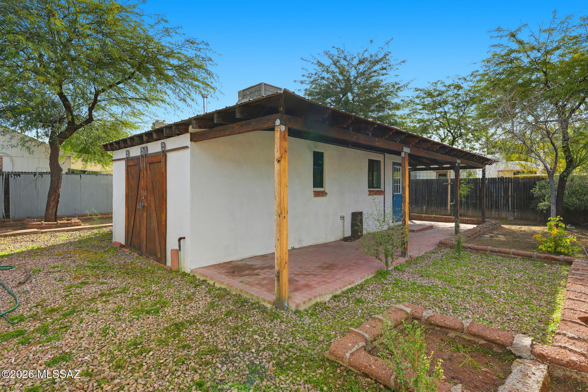 121 W Birdman Drive