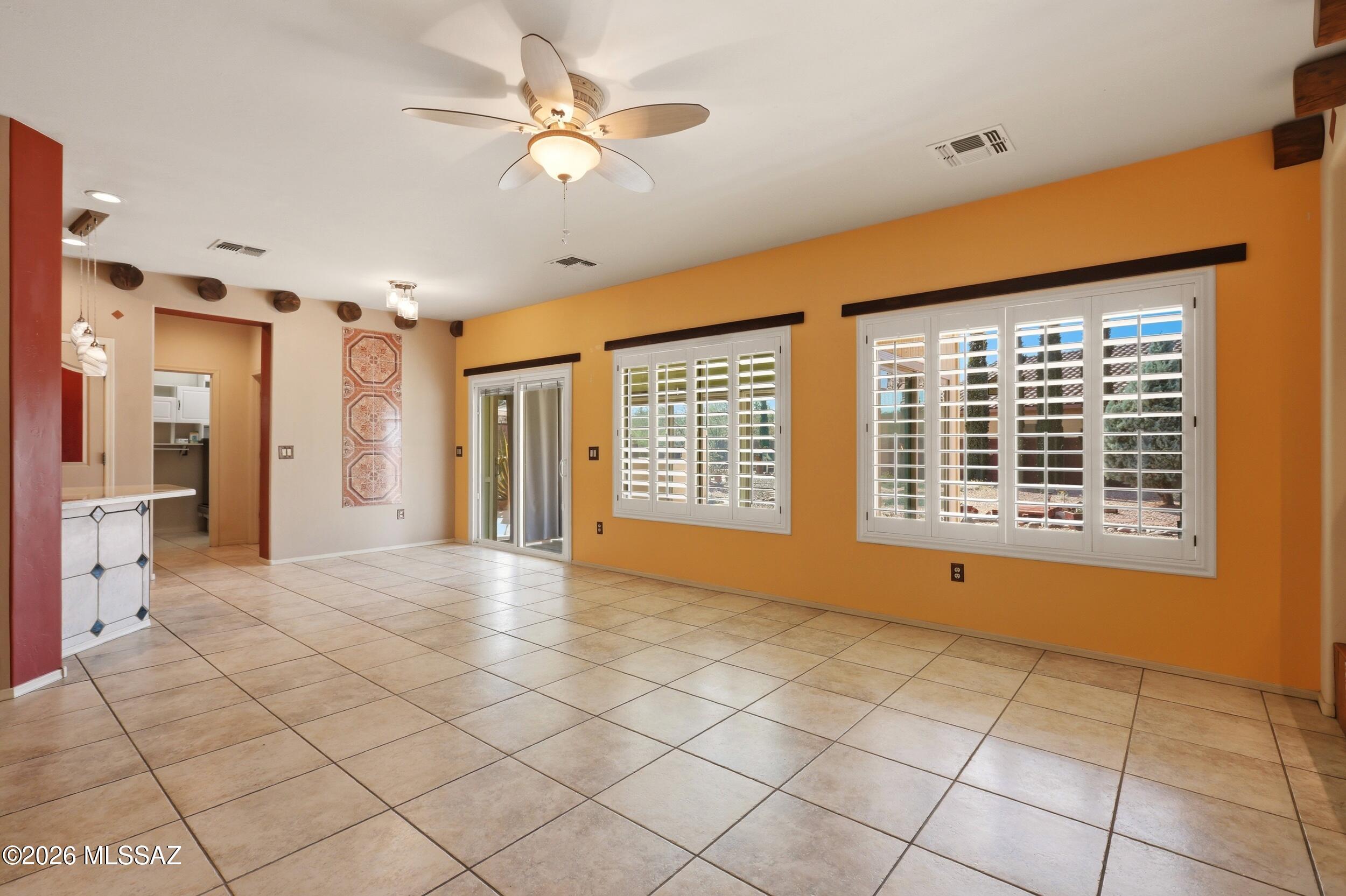 2086 W Cave Cotton Loop