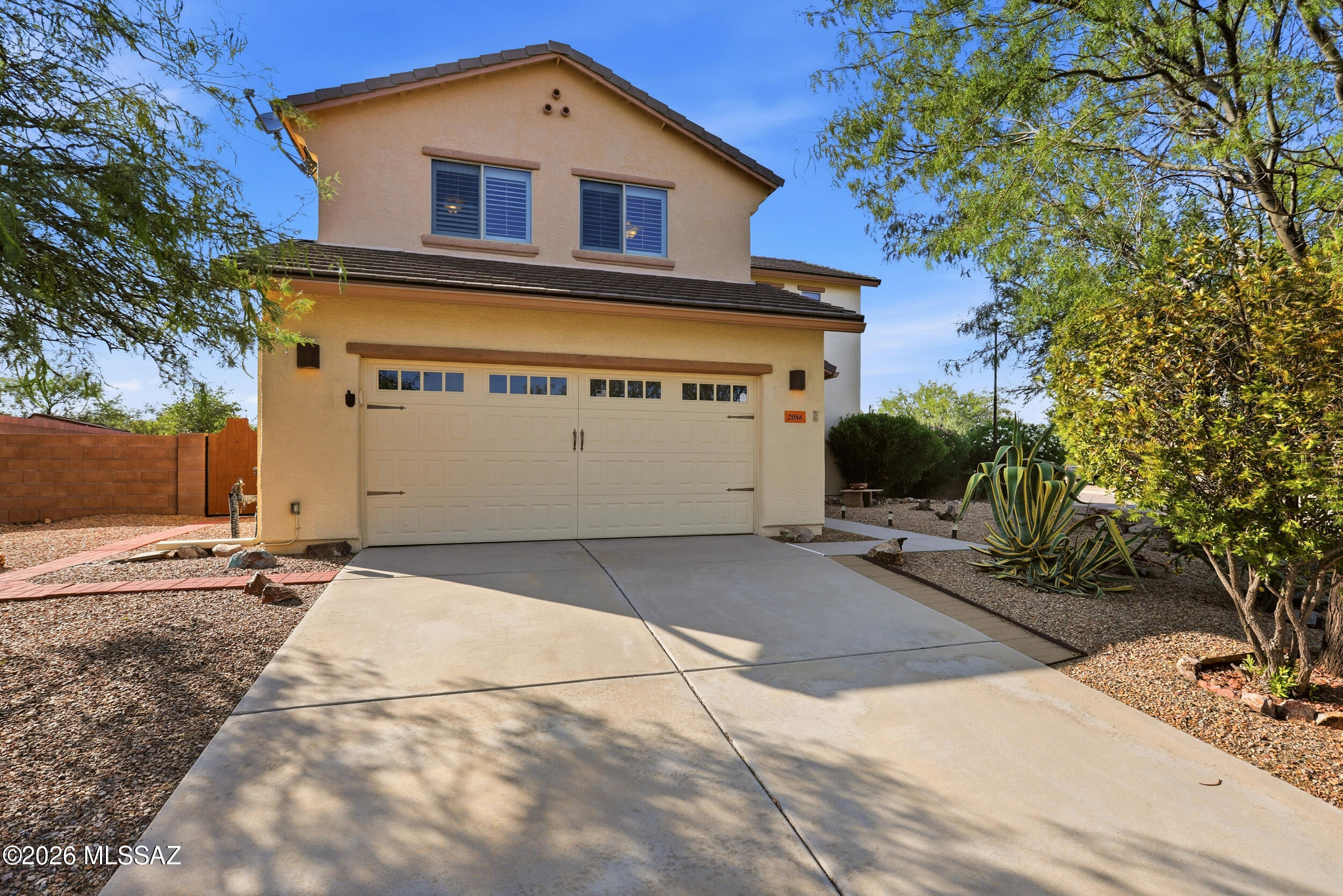 2086 W Cave Cotton Loop