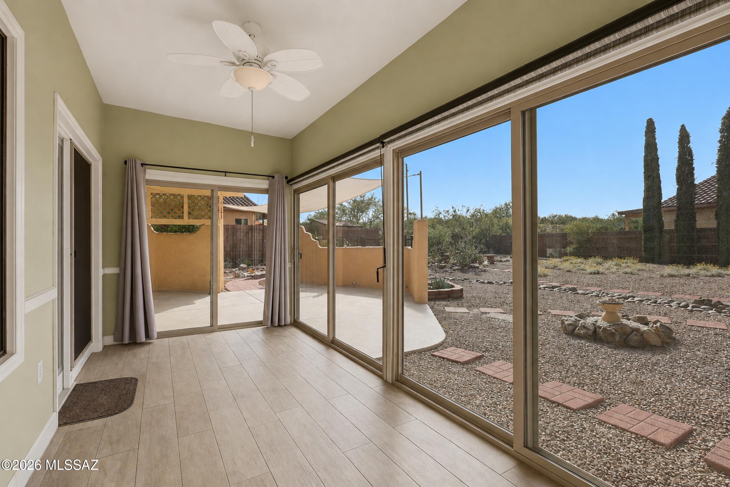 2086 W Cave Cotton Loop