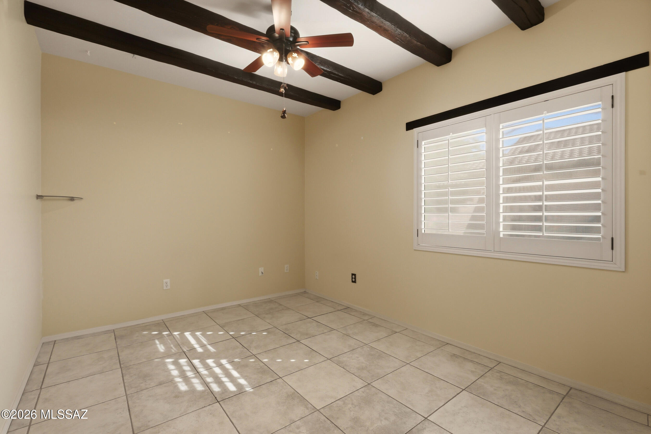 2086 W Cave Cotton Loop