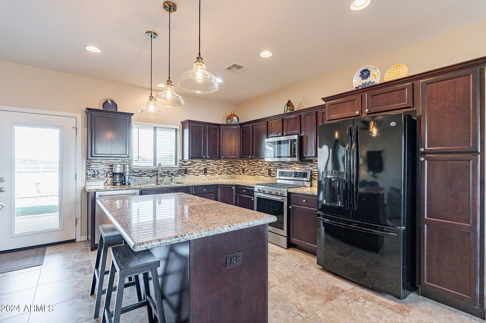 6730 Gelding Lane