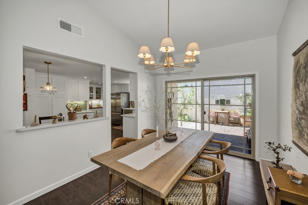 286 W Montecito Avenue M