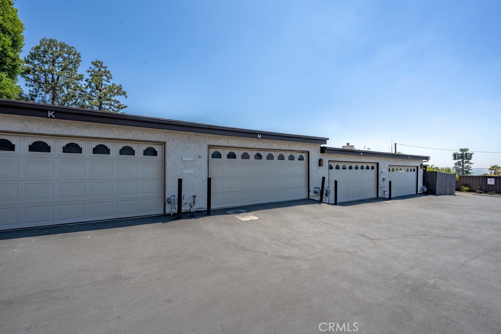 286 W Montecito Avenue M