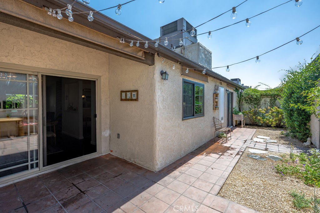 286 W Montecito Avenue M