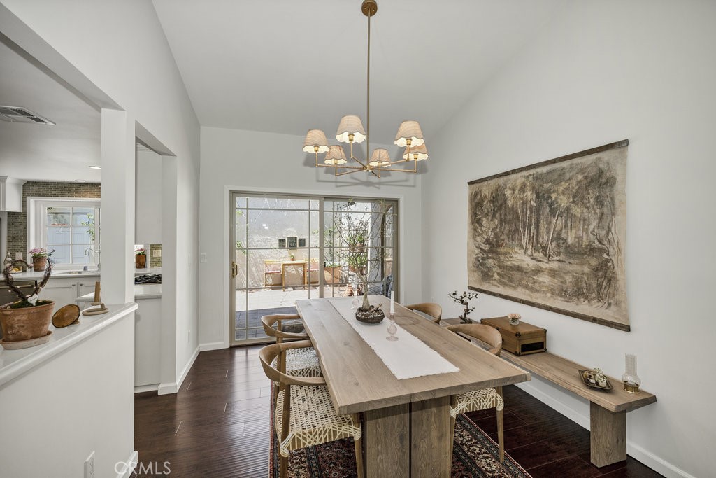 286 W Montecito Avenue M