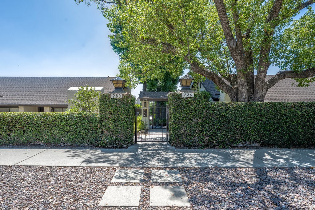 286 W Montecito Avenue M