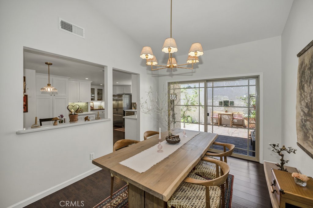 286 W Montecito Avenue M