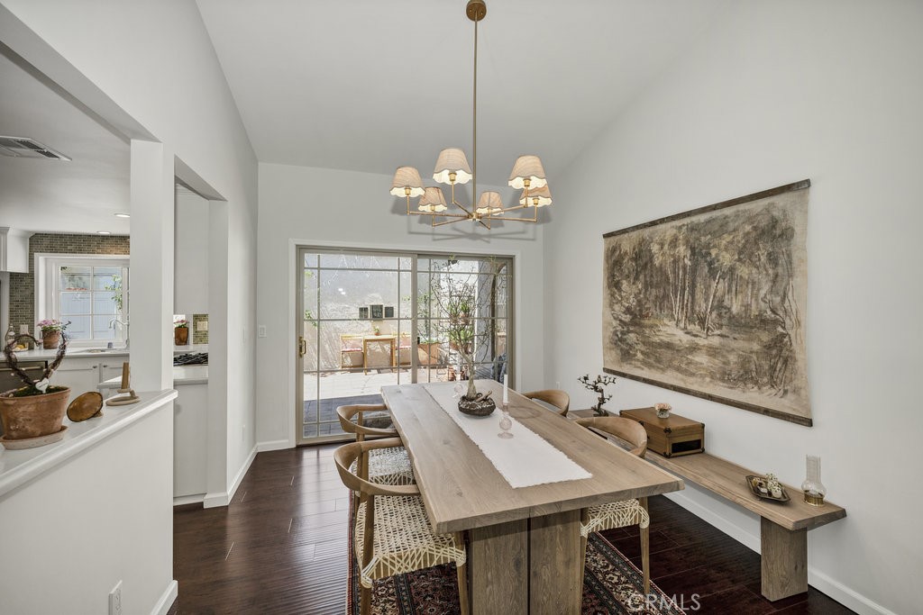 286 W Montecito Avenue M
