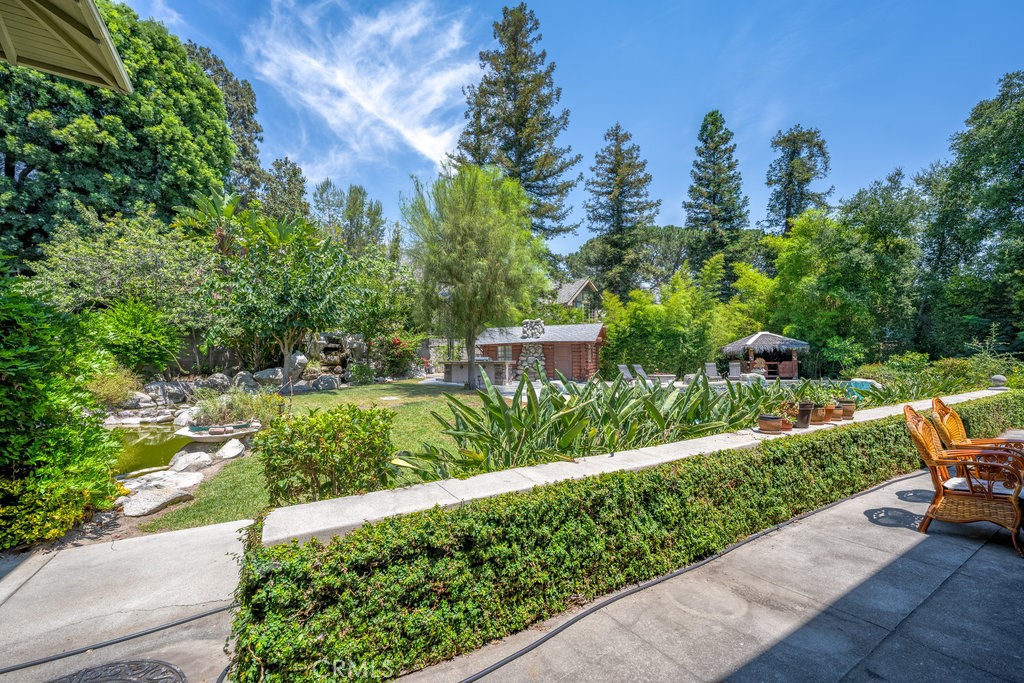 481 W Highland Avenue