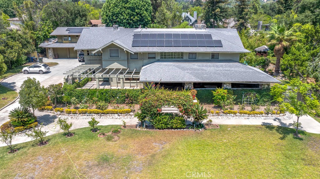 481 W Highland Avenue