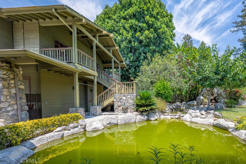 481 W Highland Avenue