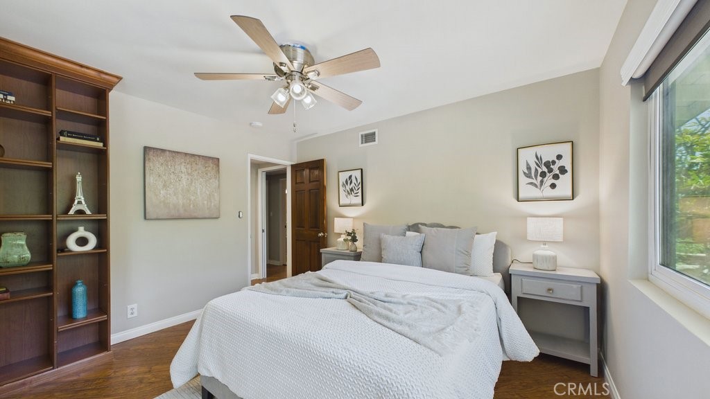 340 Toyon