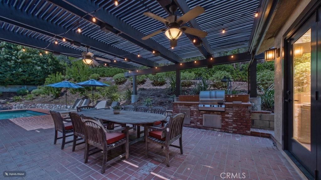 340 Toyon