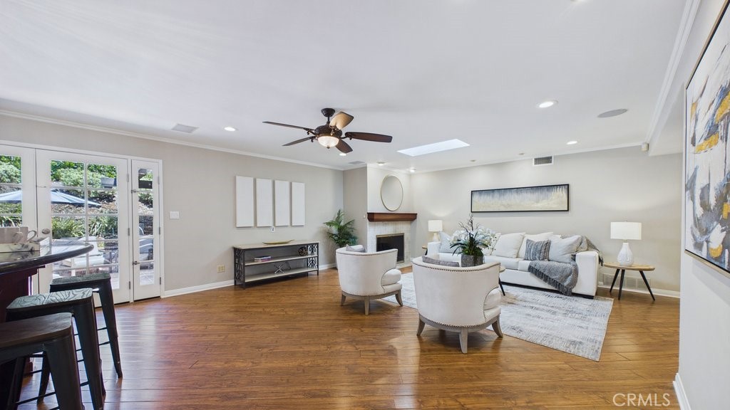 340 Toyon