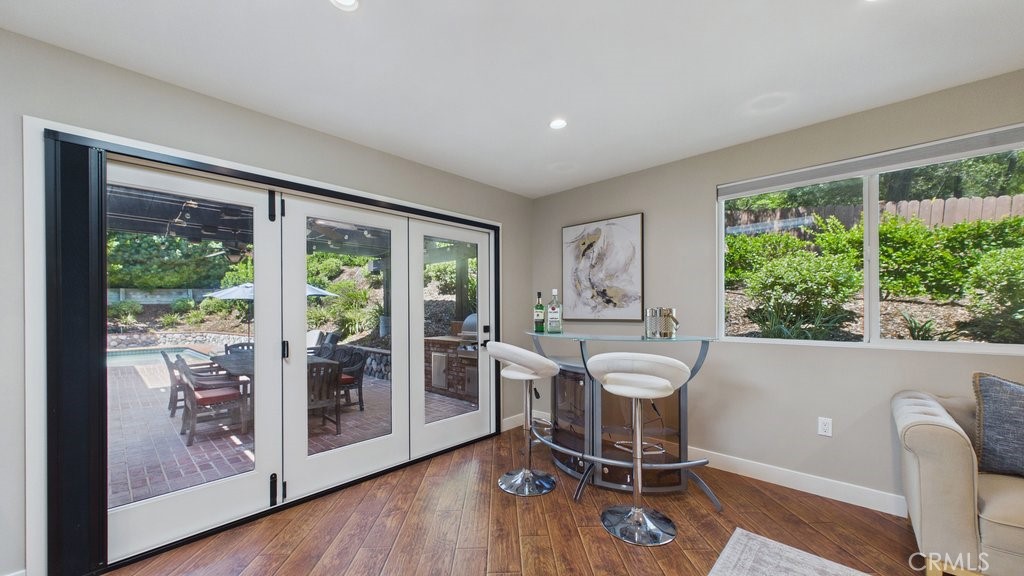 340 Toyon