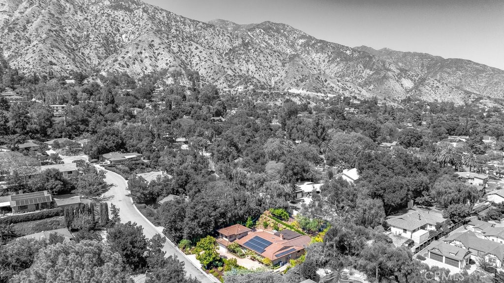 340 Toyon