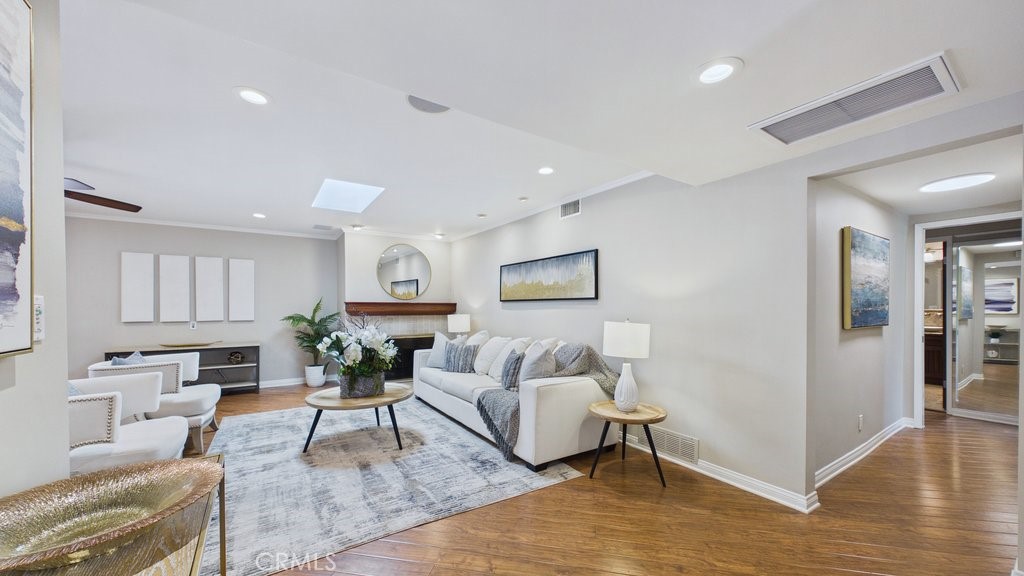340 Toyon
