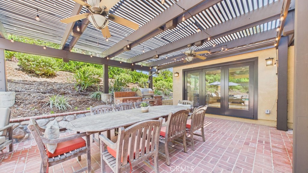 340 Toyon