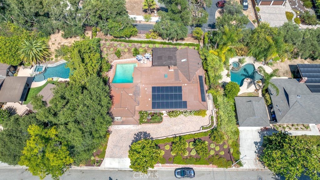 340 Toyon
