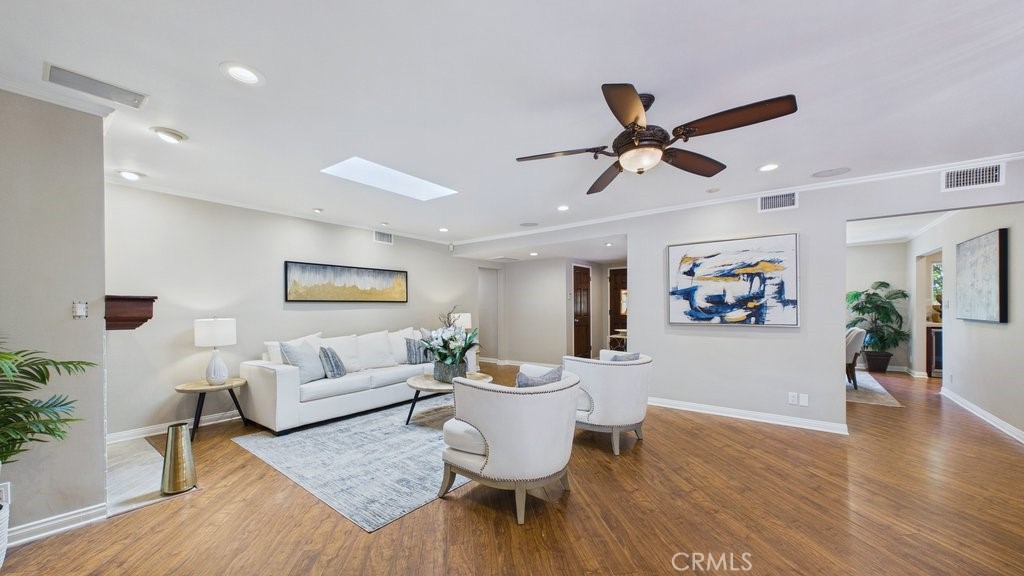 340 Toyon