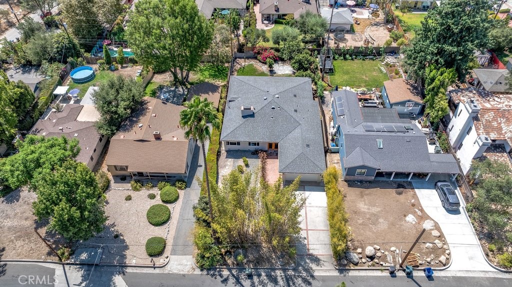480 E Grandview