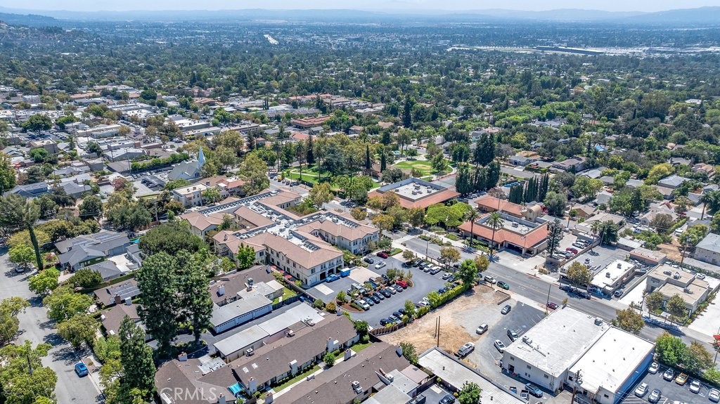 283 W Sierra Madre